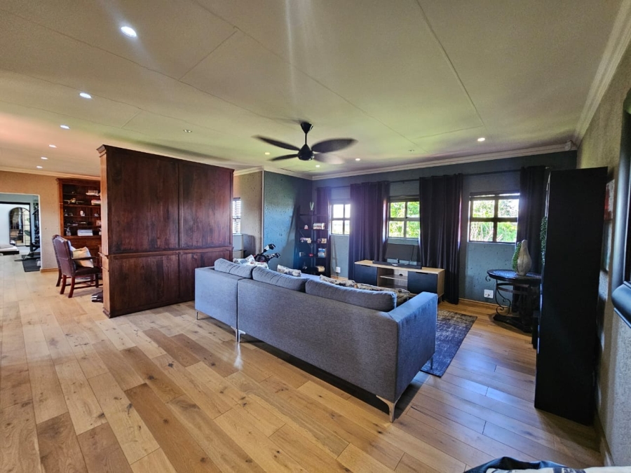 5 Bedroom Property for Sale in Grimbeeck Park North West